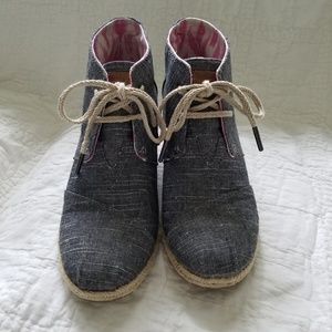 TOM Black Wedge Shoes - Women's 8